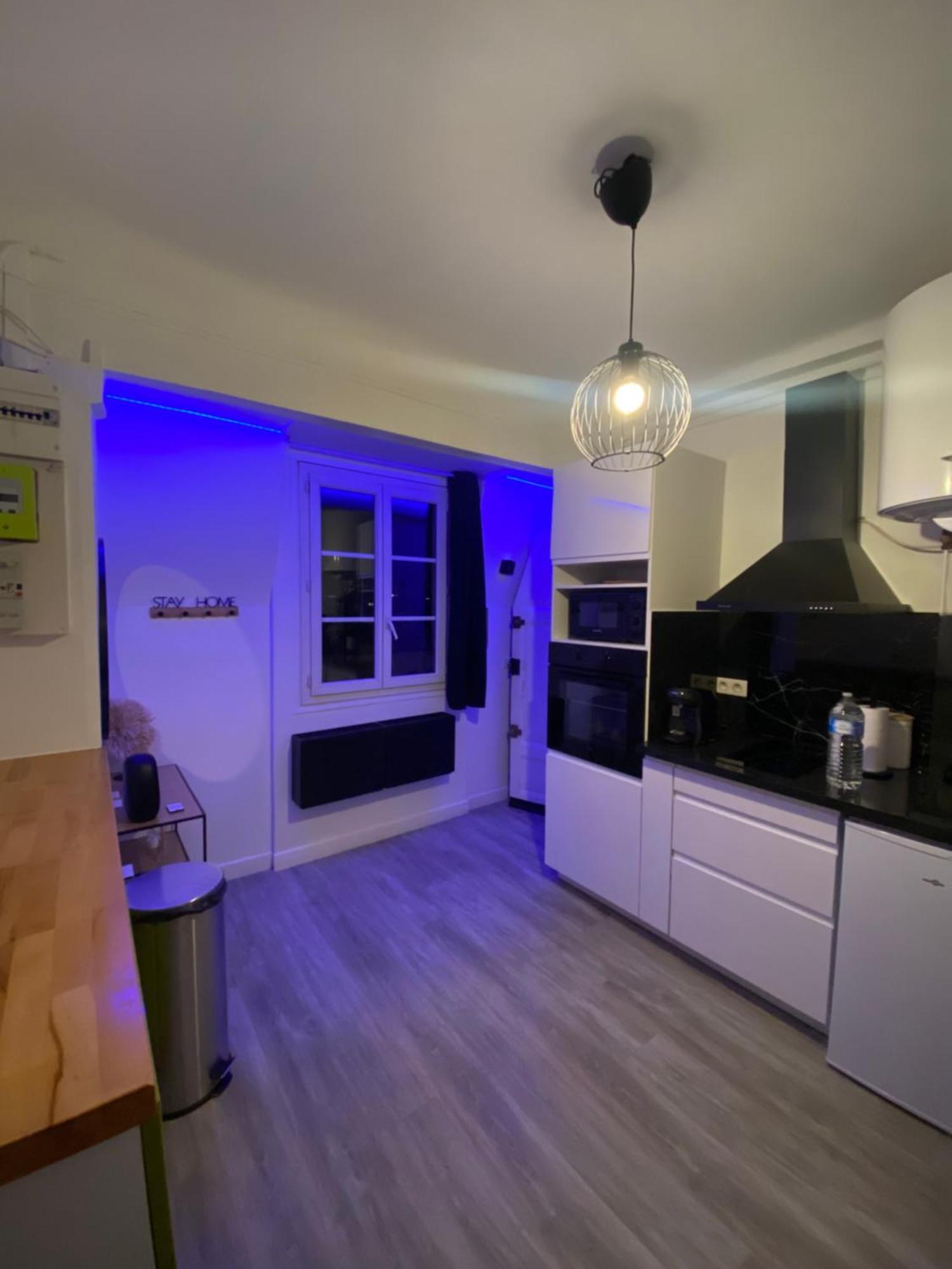 Appartement Vue Tour Eiffel Ligne 14 A Cote De Paris Gentilly Exterior foto